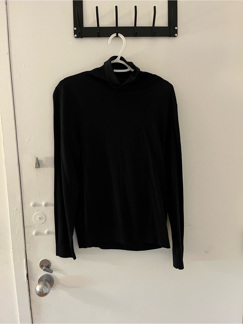 Cos - Black Turtleneck roll neck top - Classic Men's Knit - large